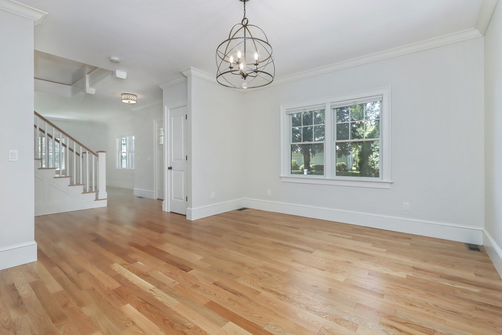 10 Stickney Ave