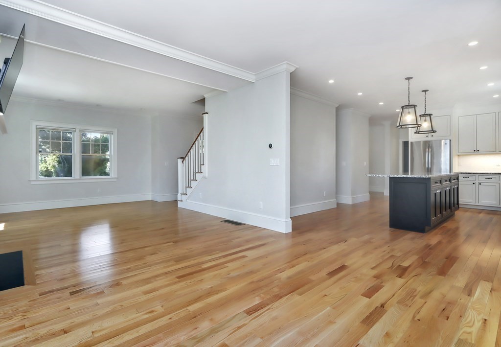 10 Stickney Ave