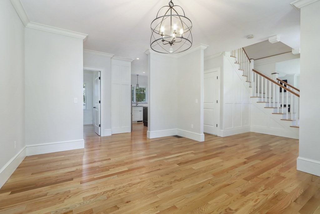 10 Stickney Ave