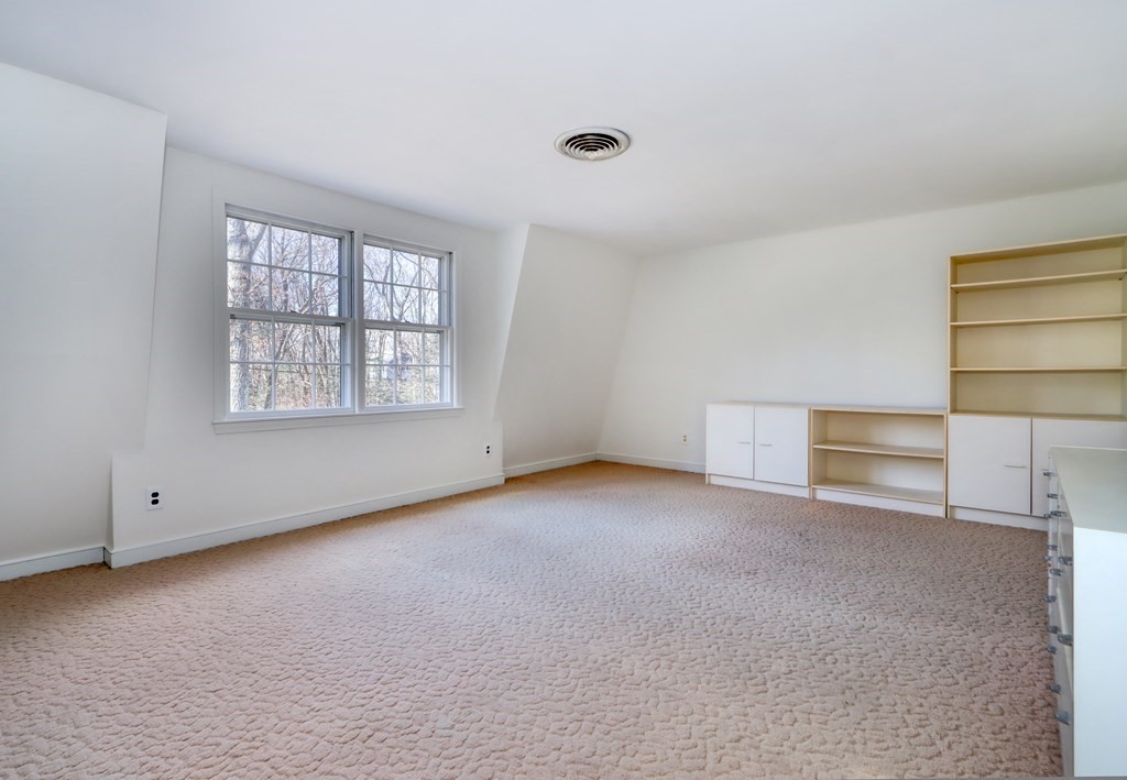 12 Deer Run Rd