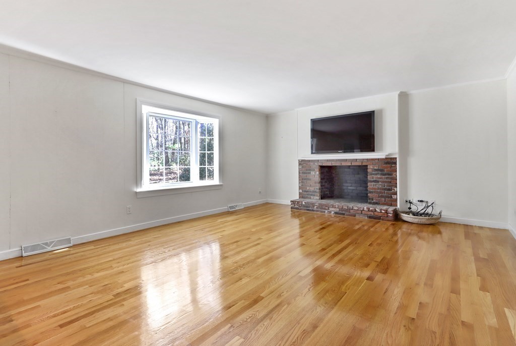 12 Deer Run Rd