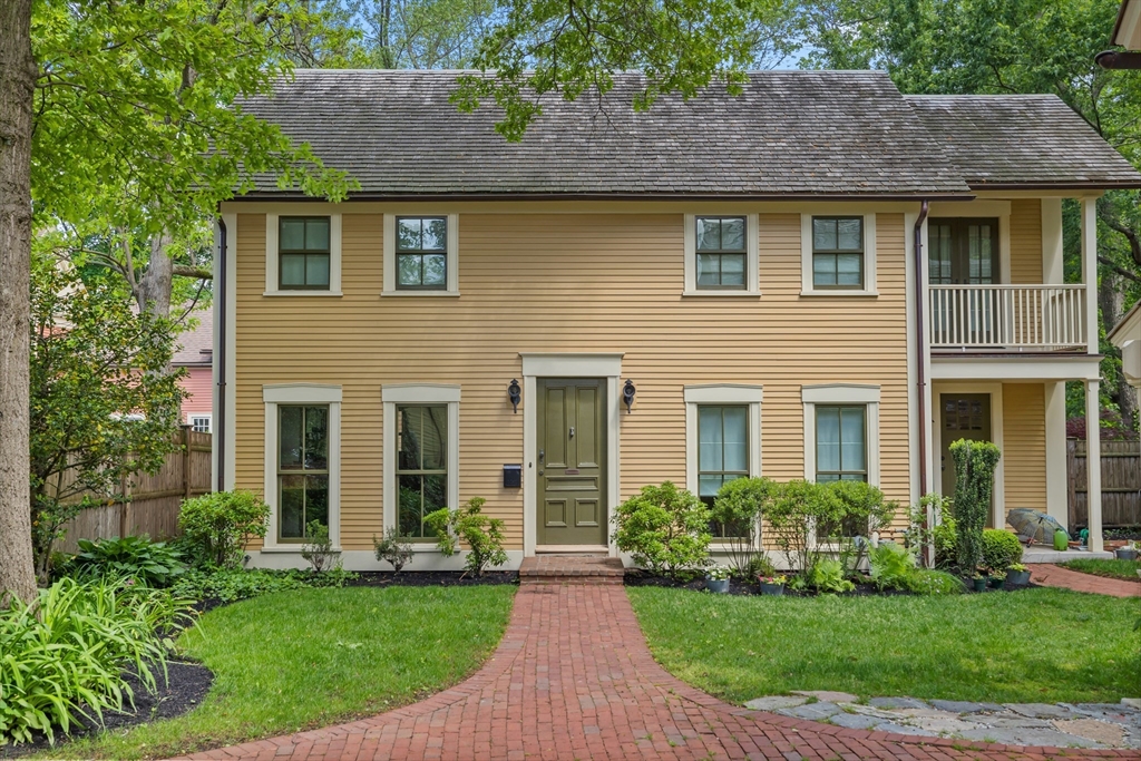 13 Bedford St