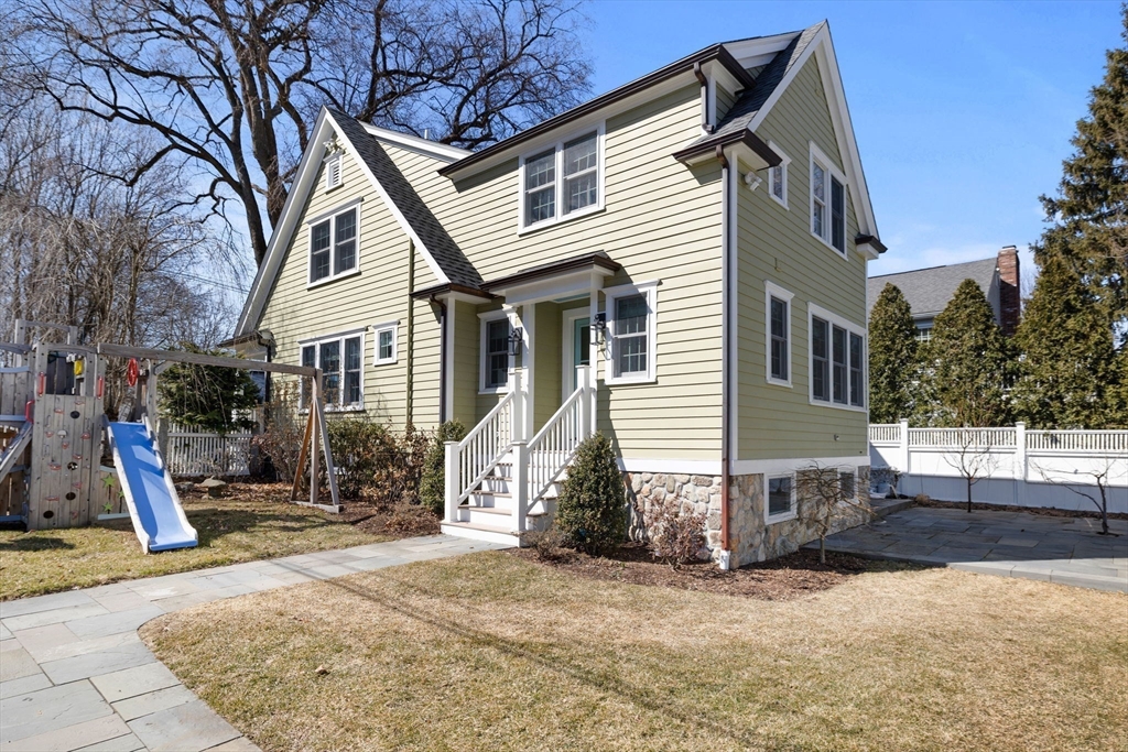 333 Thoreau St