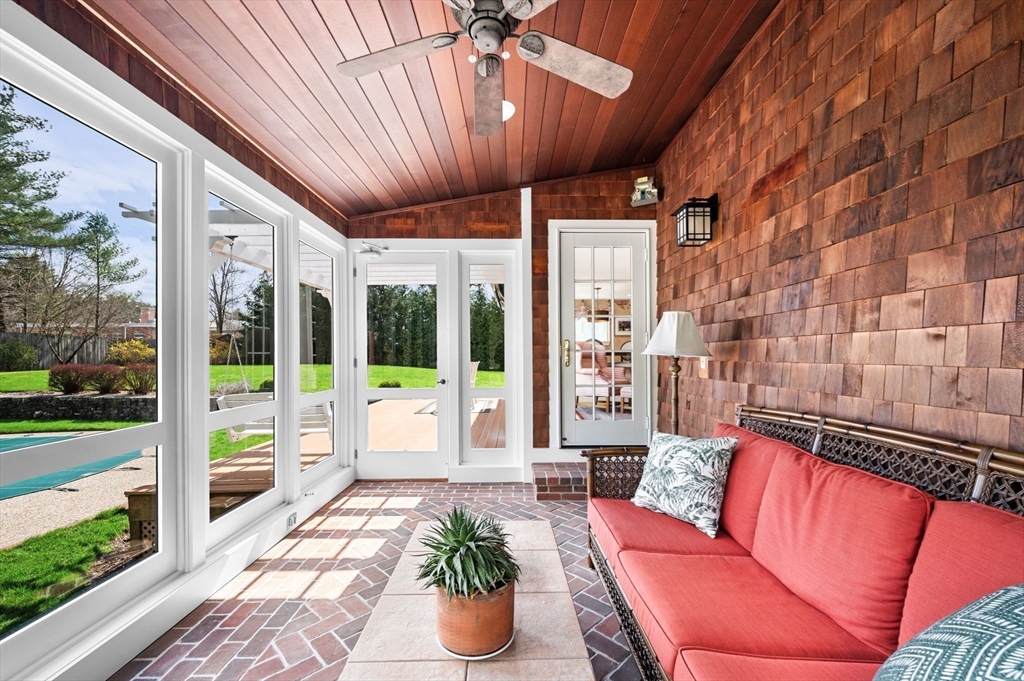 24 Middleton Rd
