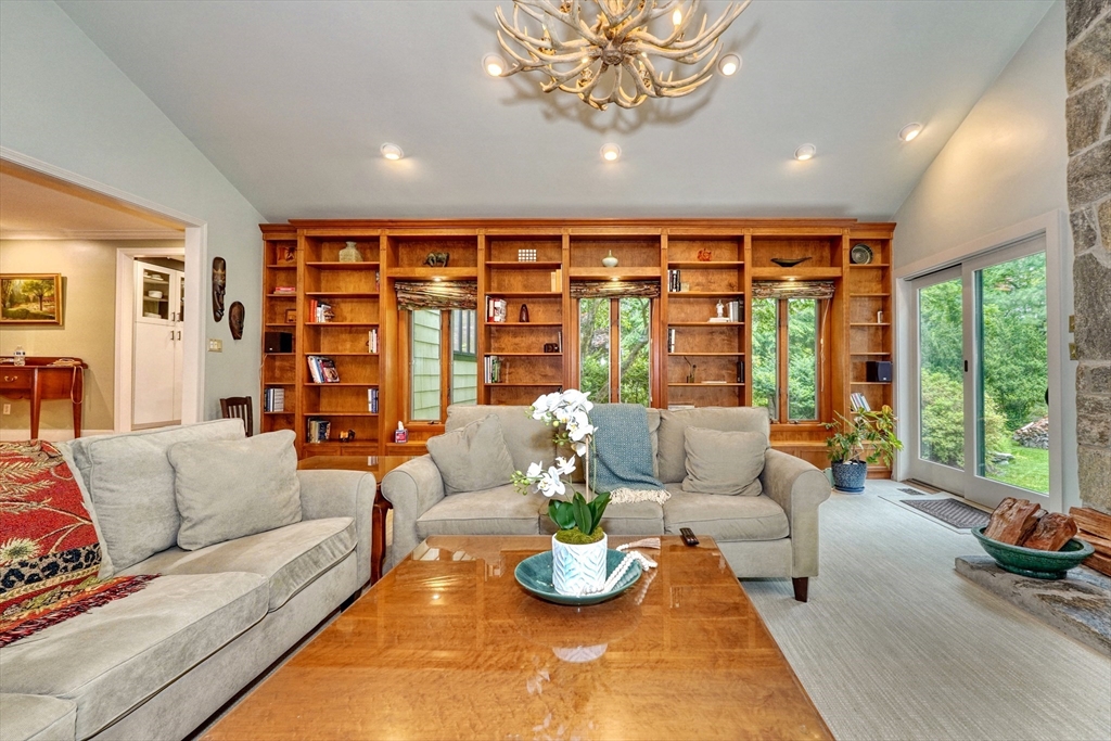 36 Morningside Ln
