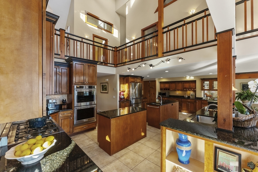 82 Lake Rd