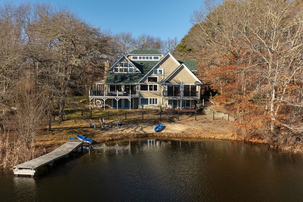 82 Lake Rd