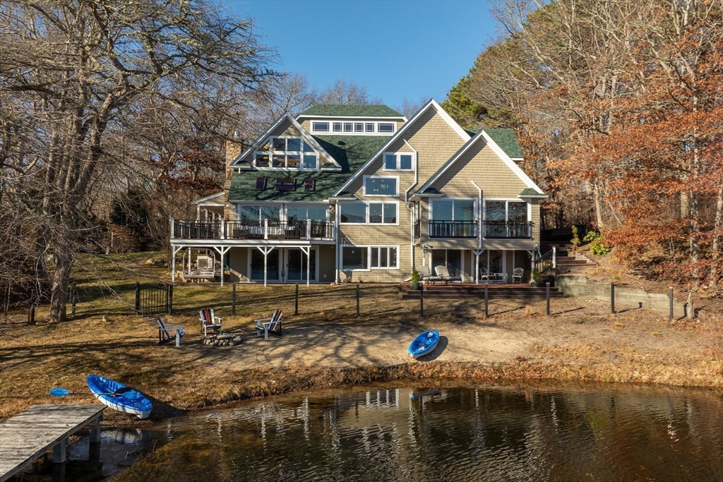 82 Lake Rd