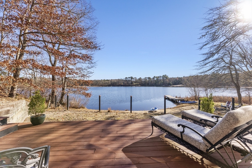82 Lake Rd
