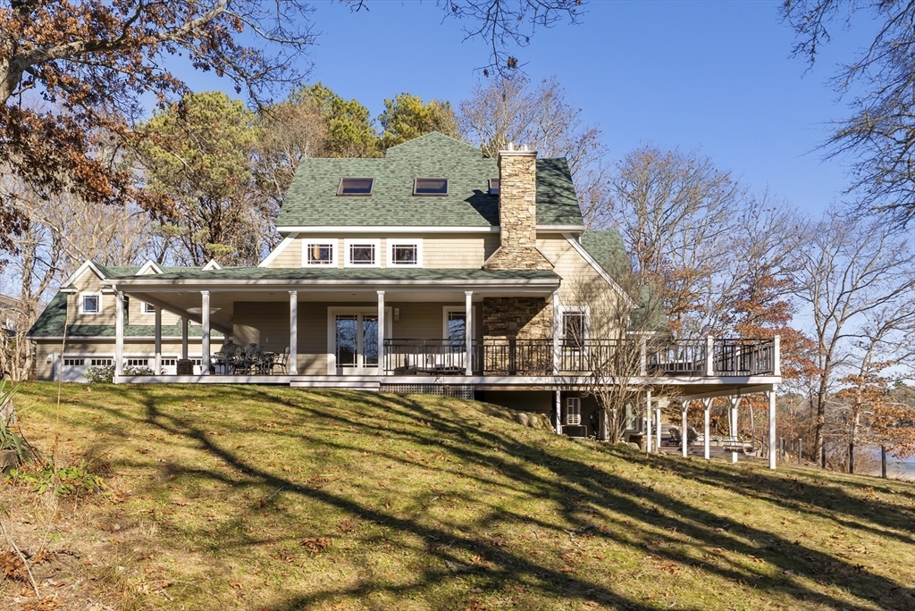 82 Lake Rd
