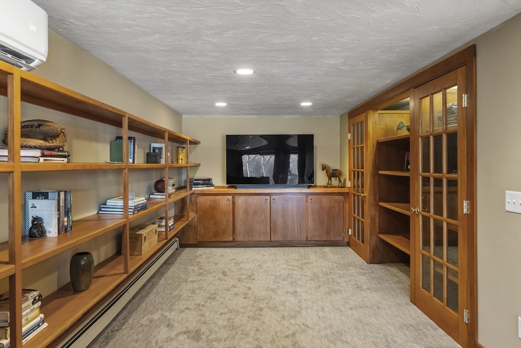 82 Lake Rd