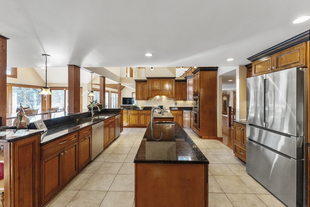 82 Lake Rd