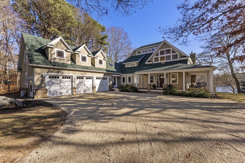 82 Lake Rd