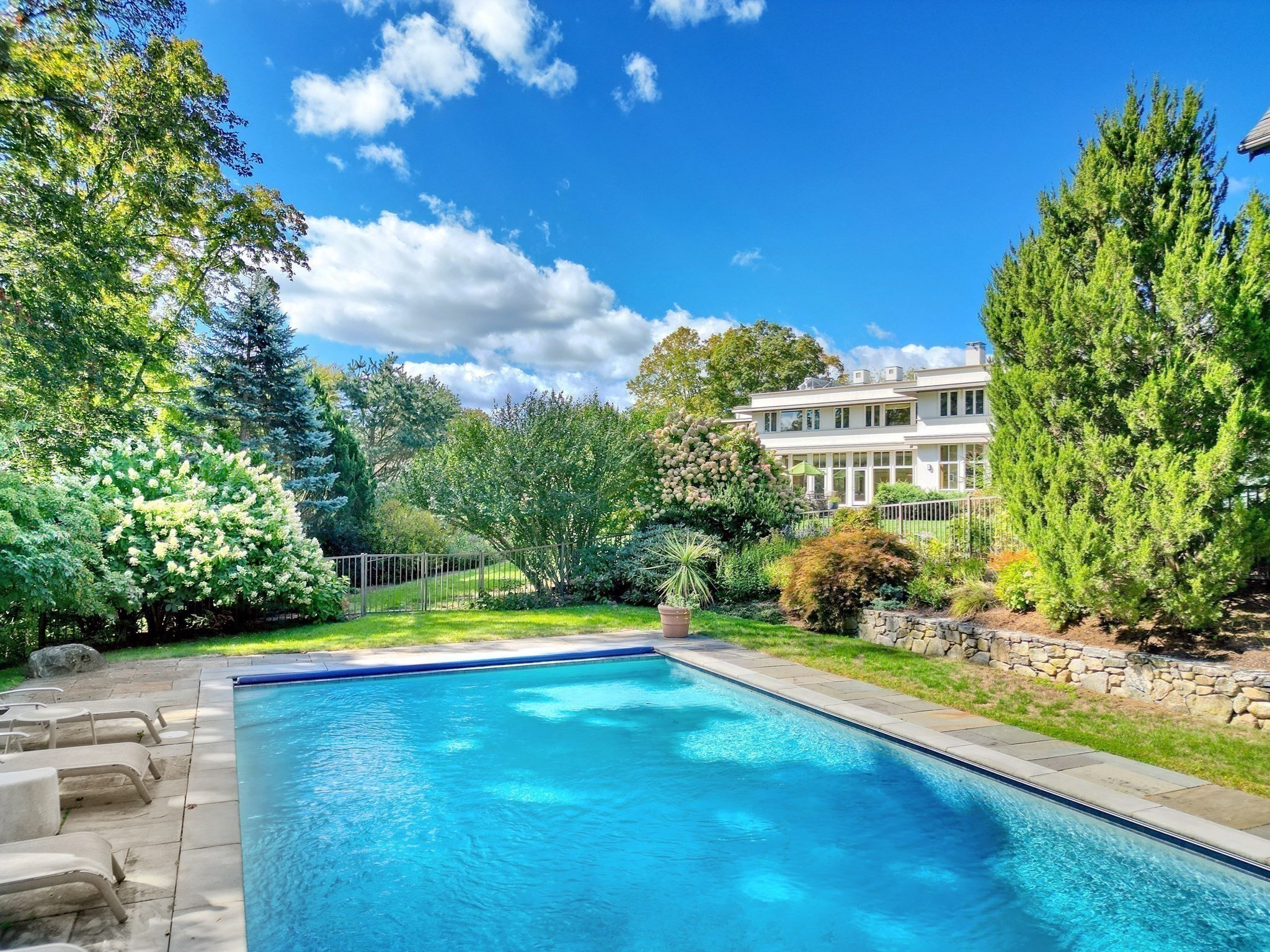 23 Bedford Rd