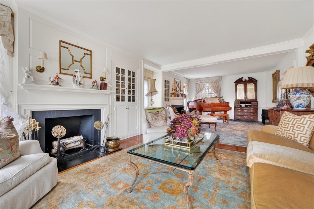 107 Westford Rd