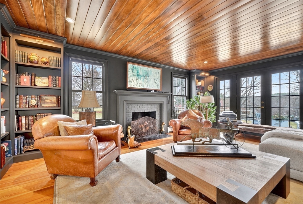 107 Westford Rd