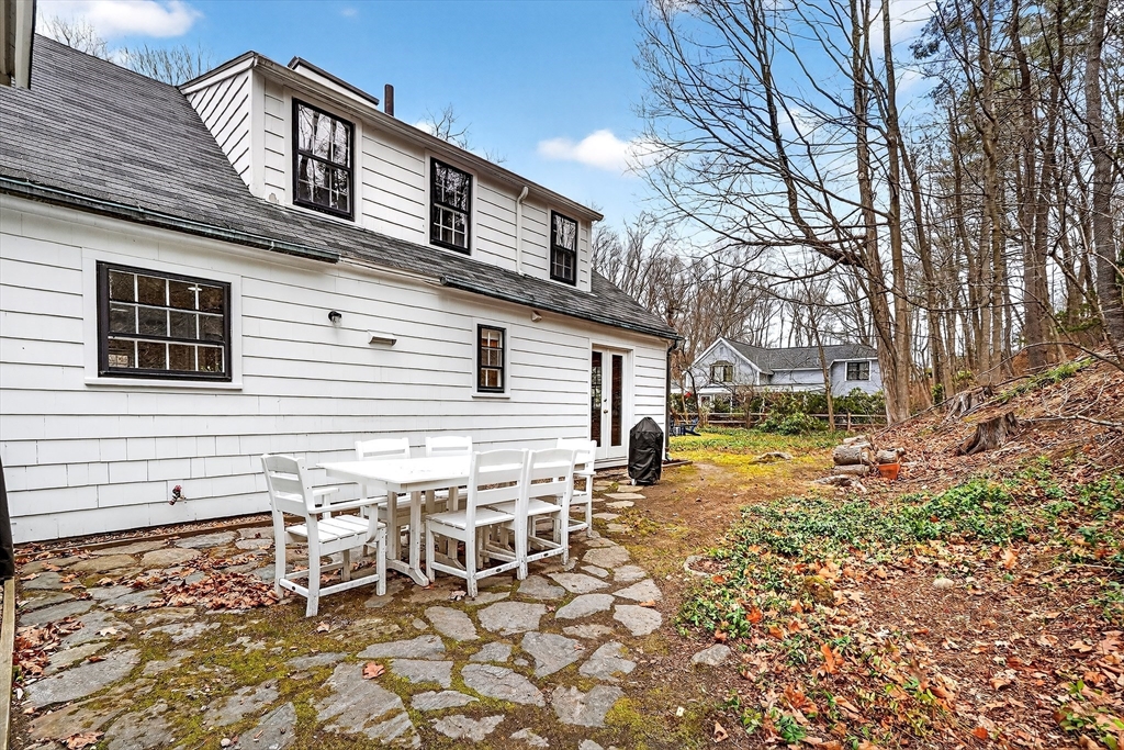 63 Lexington Road