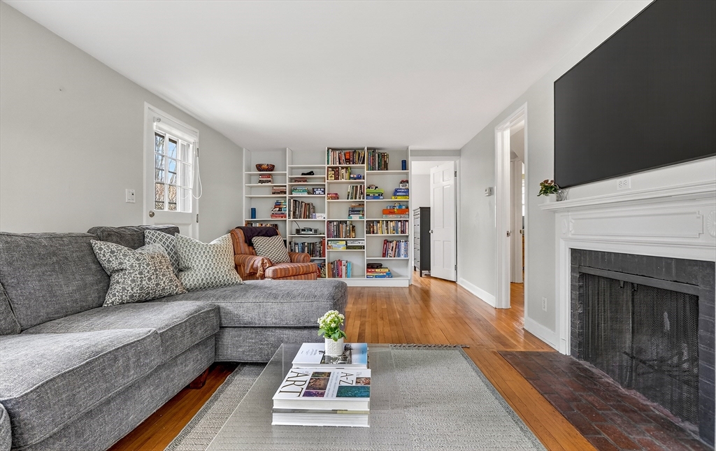 63 Lexington Road