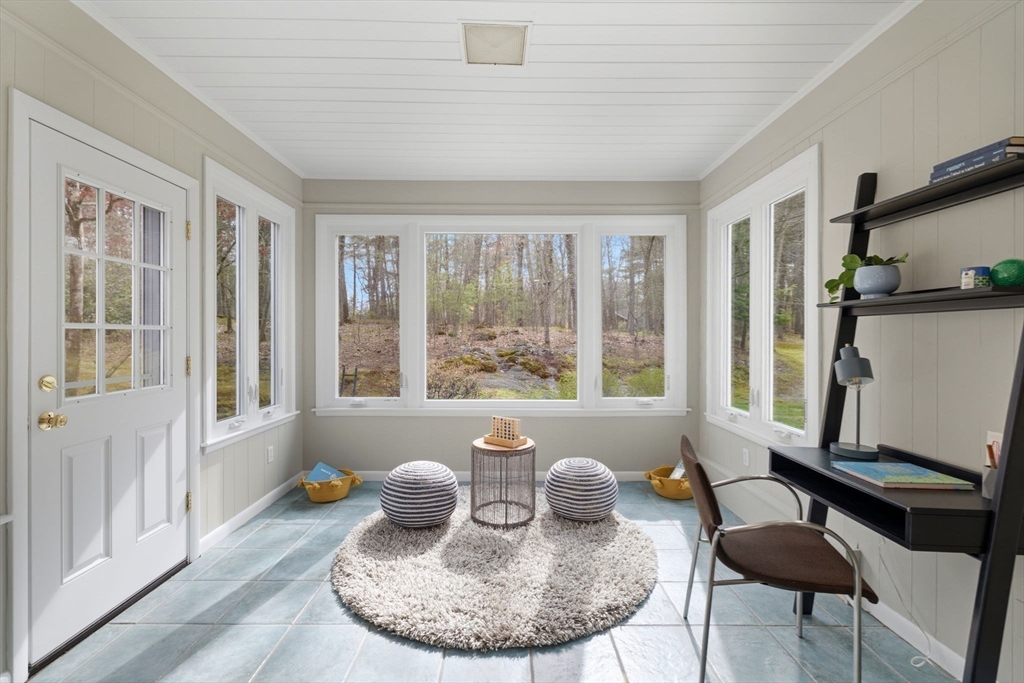 31 Huckleberry Hill Rd