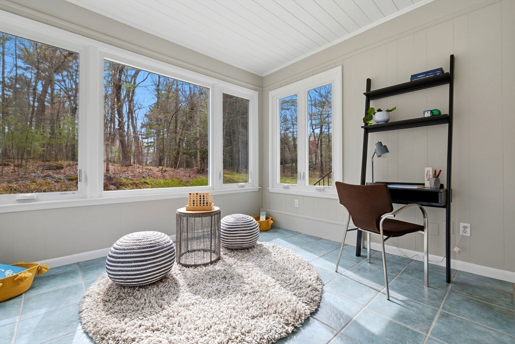 31 Huckleberry Hill Rd