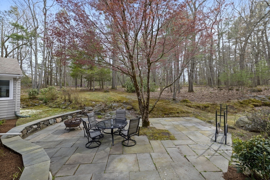 31 Huckleberry Hill Rd