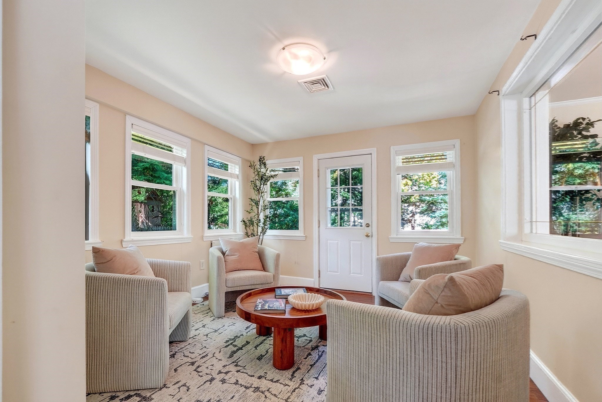 22 Nardell Rd