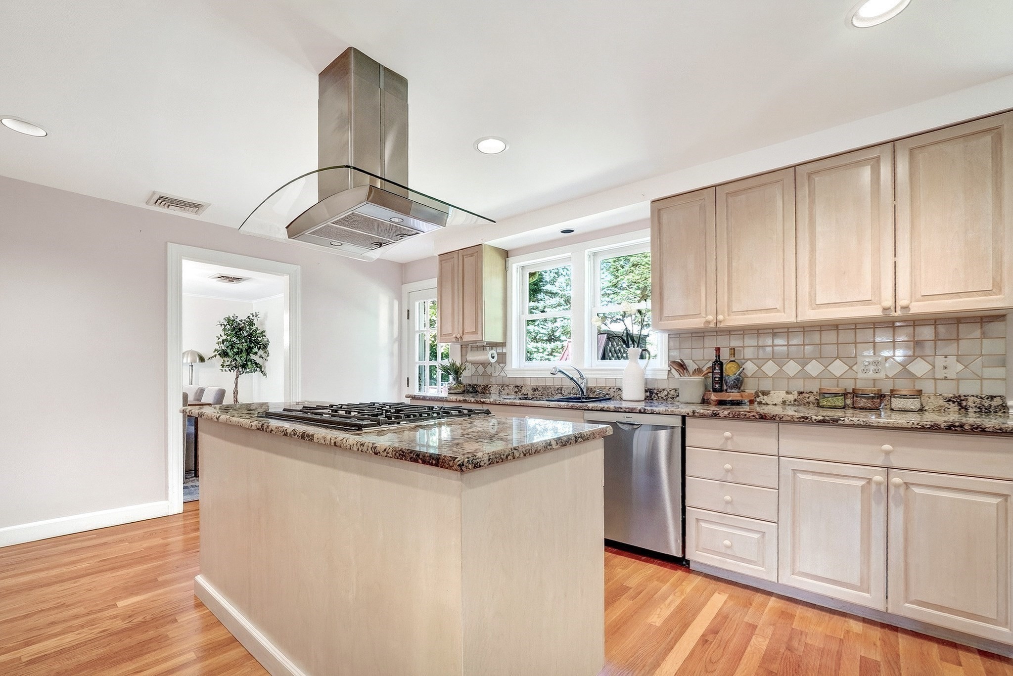 22 Nardell Rd