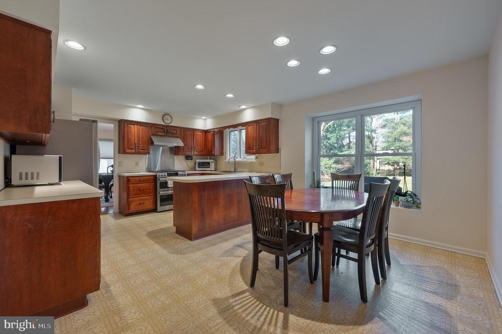 596 SENTINEL ROAD