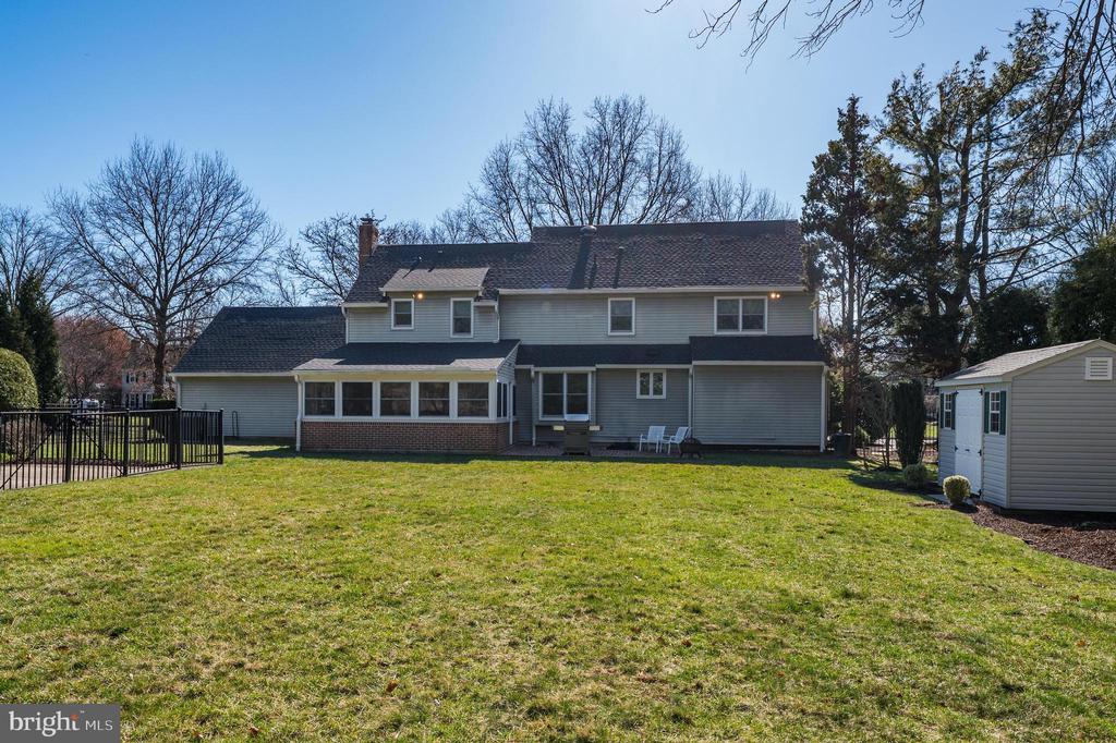 596 SENTINEL ROAD