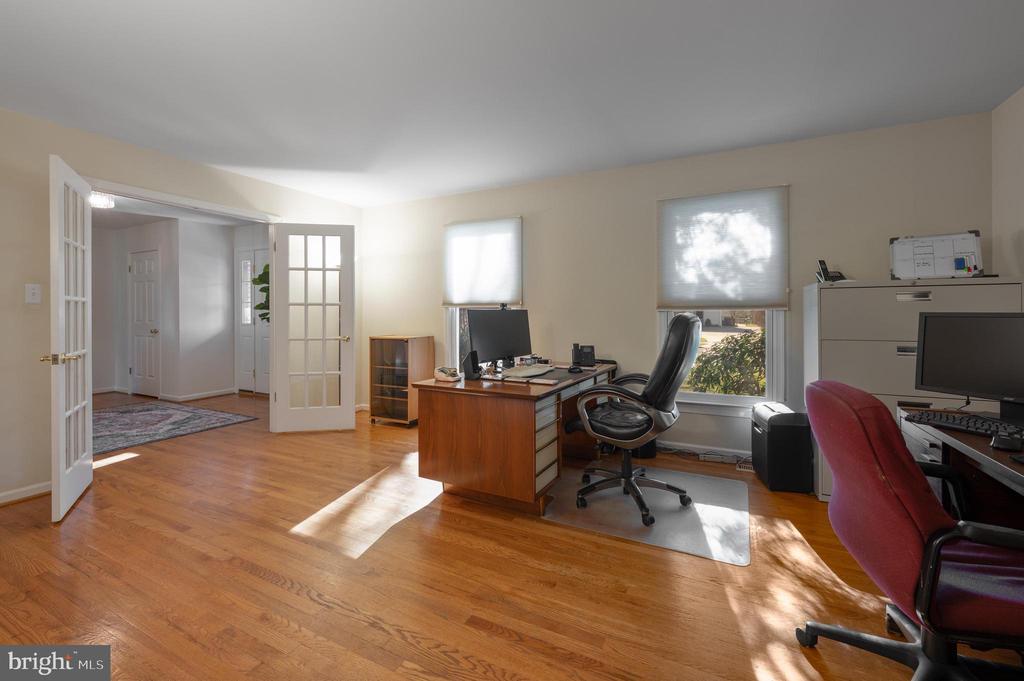 596 SENTINEL ROAD