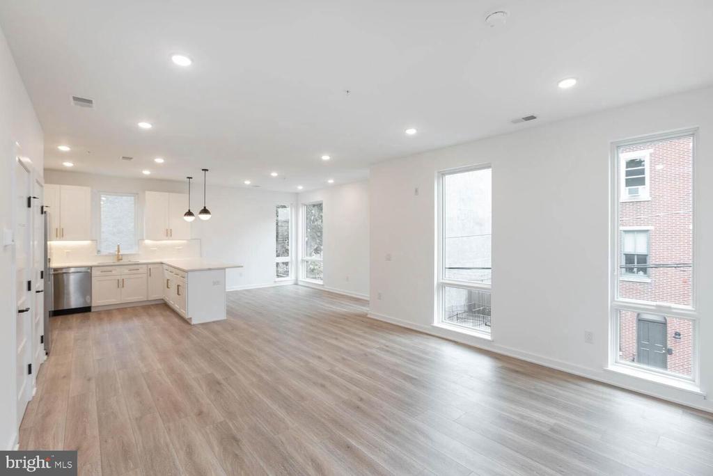 719 N 16TH STREET