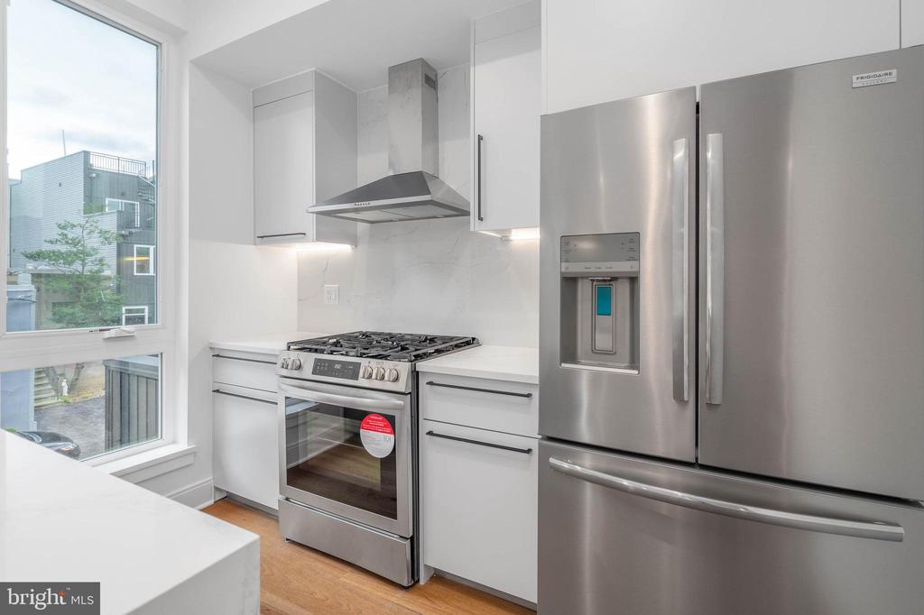 308 REED STREET Unit: 1