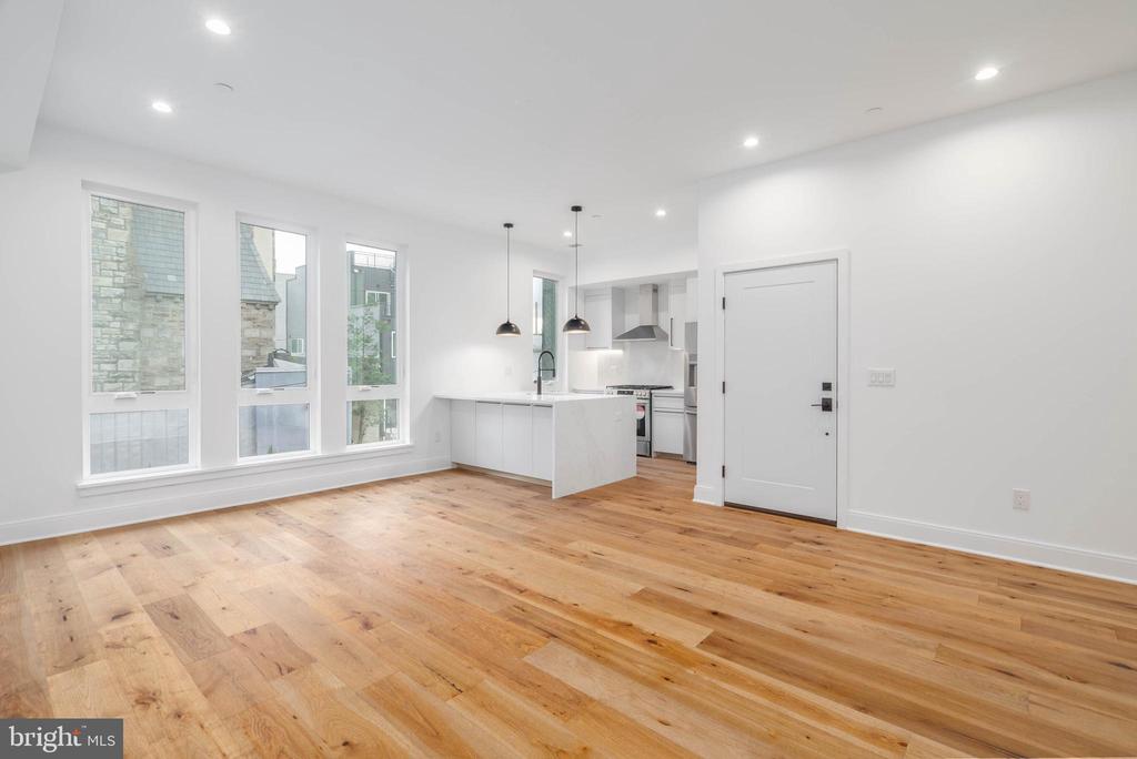 308 REED STREET Unit: 1