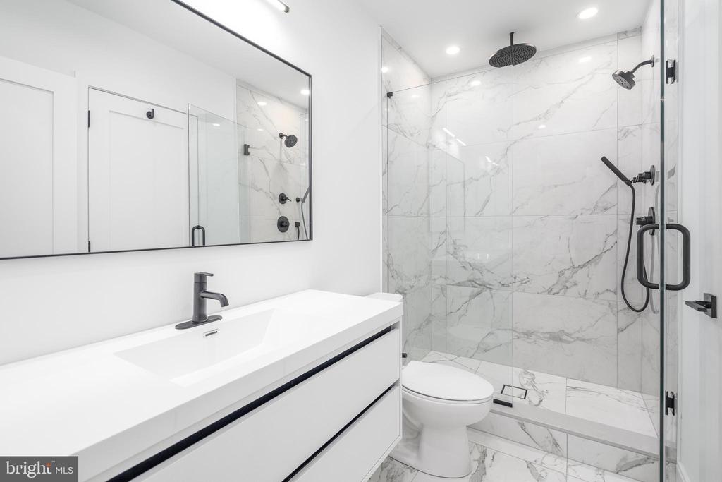 308 REED STREET Unit: 1
