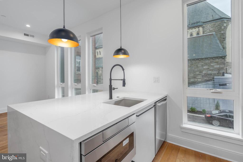 308 REED STREET Unit: 1