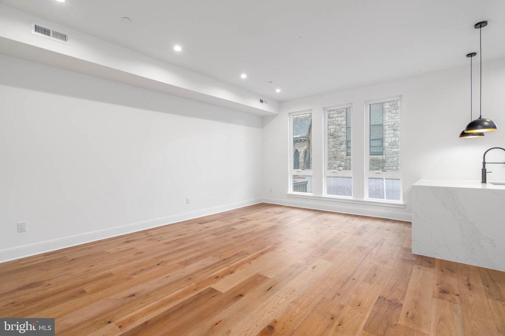 308 REED STREET Unit: 1