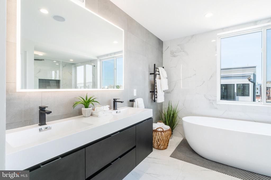 2617 E BOSTON STREET Unit: 2