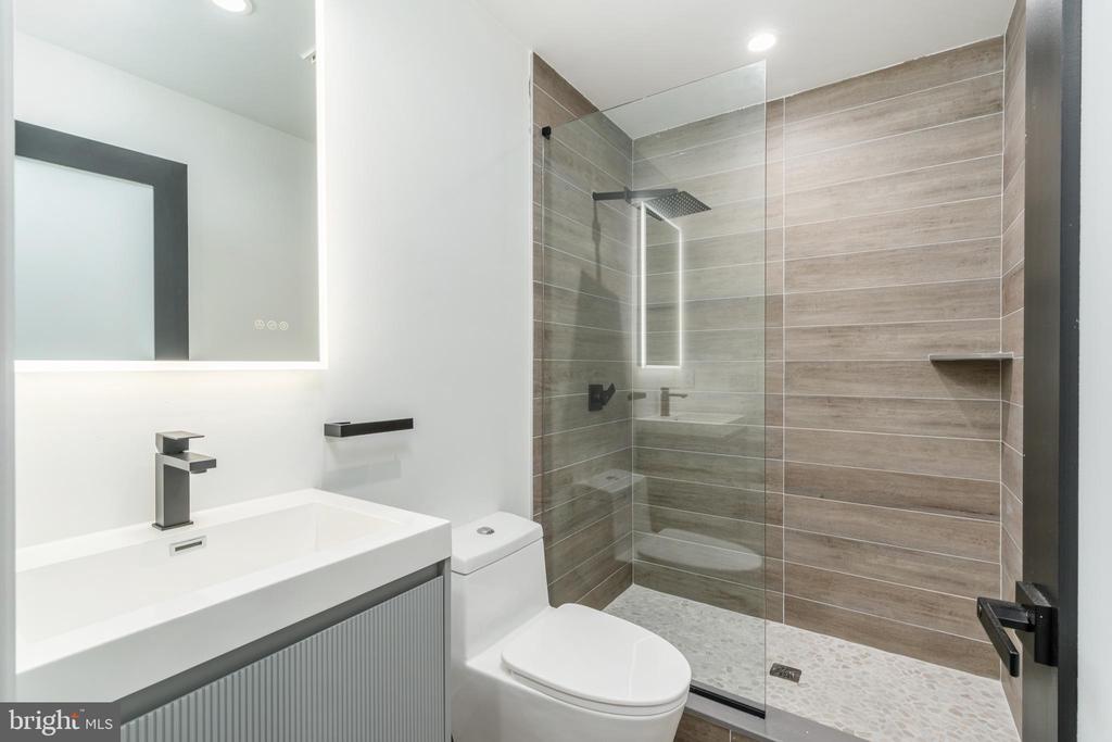 2617 E BOSTON STREET Unit: 2