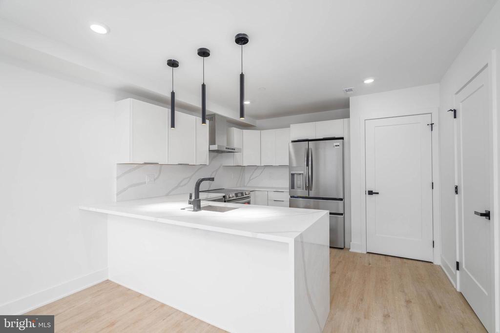 2617 E BOSTON STREET Unit: 2