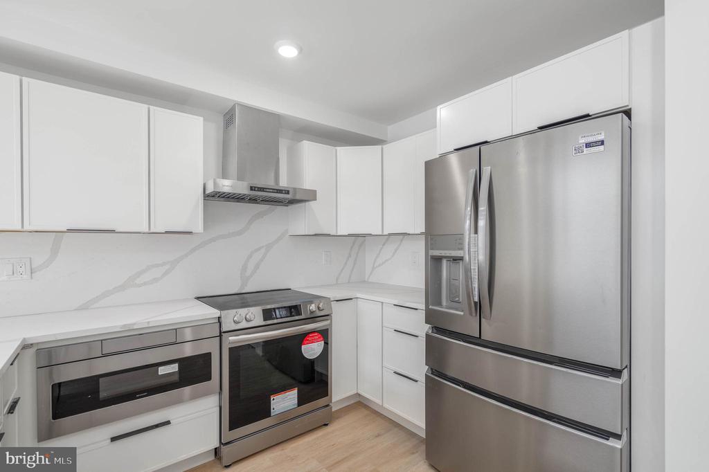 2617 E BOSTON STREET Unit: 2