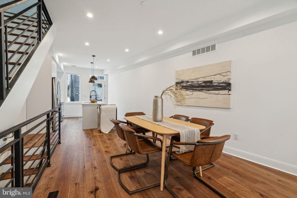 323 GERRITT STREET