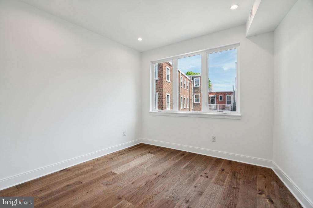 323 GERRITT STREET