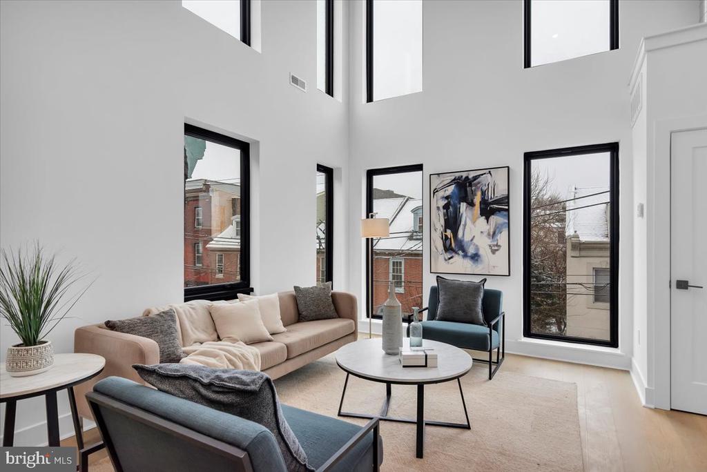 1139 N 3RD STREET Unit: 5