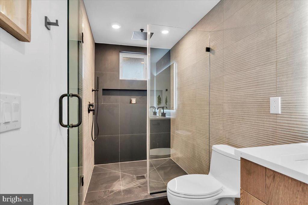 1139 N 3RD STREET Unit: 5