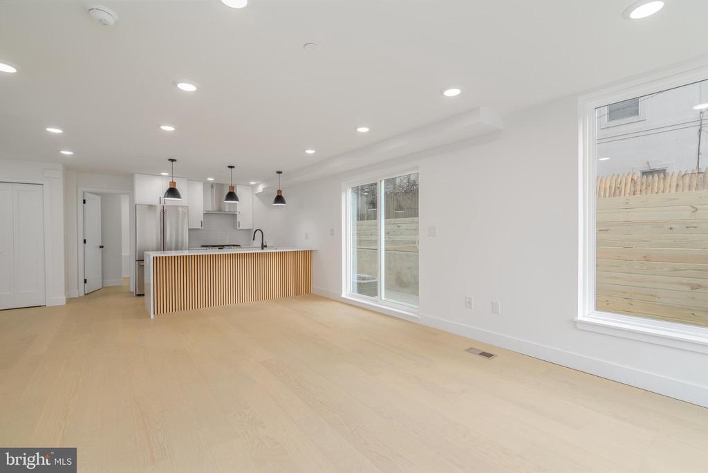 2628 WEBSTER STREET Unit: 5