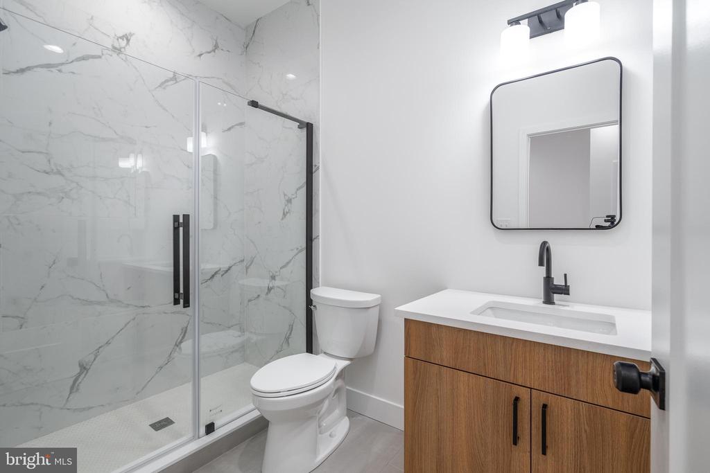 2628 WEBSTER STREET Unit: 5