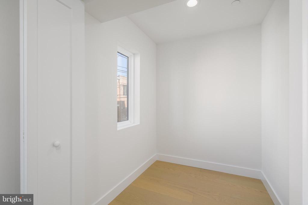 2628 WEBSTER STREET Unit: 1