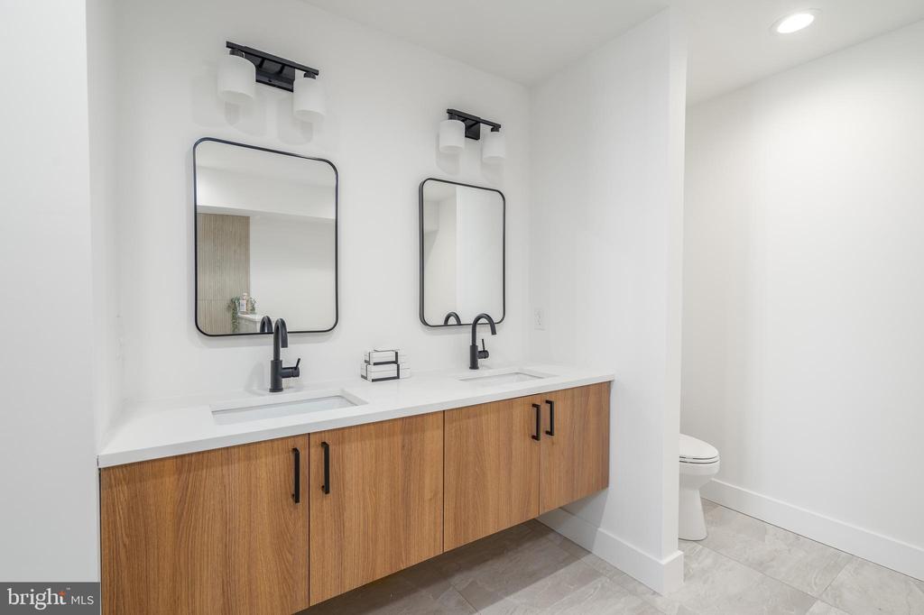 2628 WEBSTER STREET Unit: 1