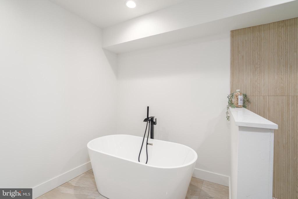 2628 WEBSTER STREET Unit: 1