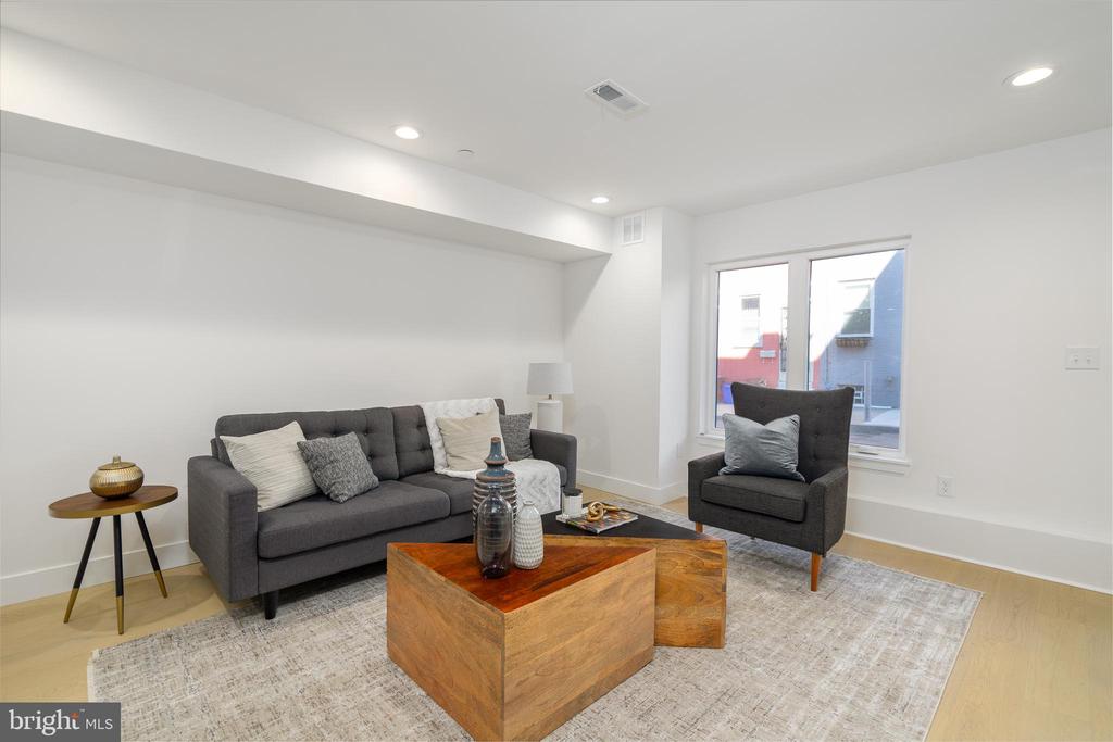 2628 WEBSTER STREET Unit: 1
